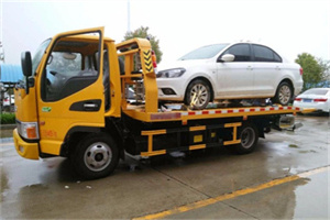 威海附近拖车救援24小时服务热线